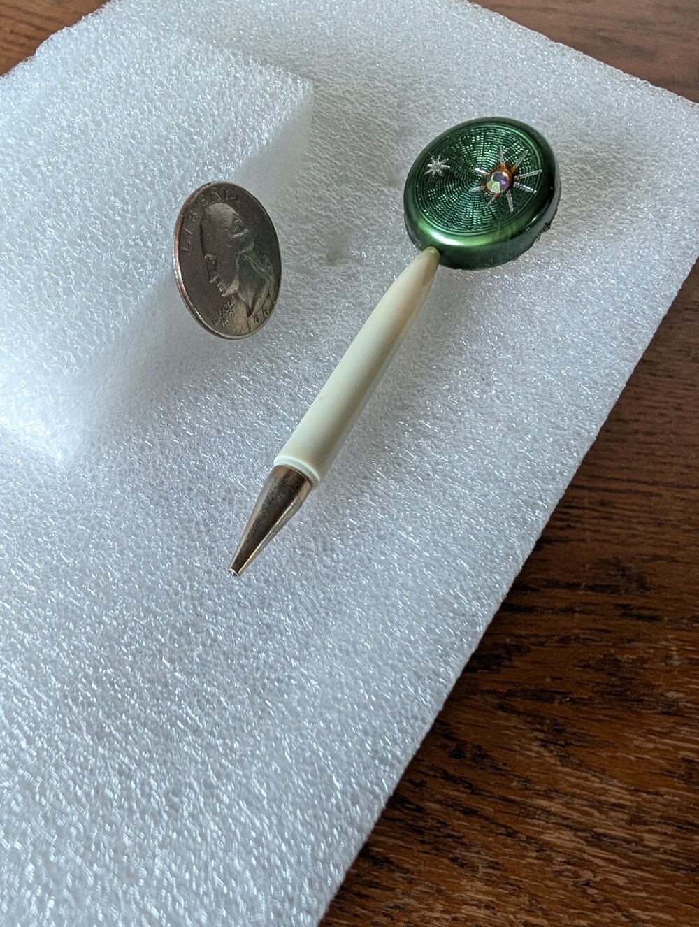 Woman's Brooch/Pin With Attached Mechanical Pencil. Adorable.